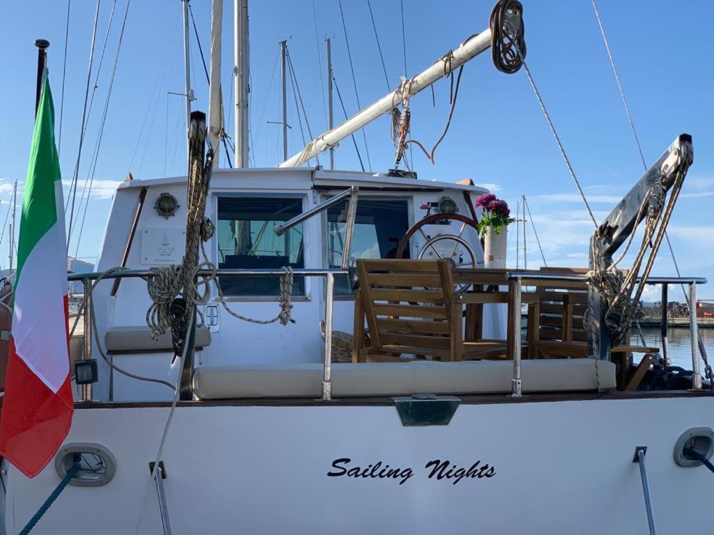 Sailing Nights Boat&Breakfast Hotel อาลเกโร ภายนอก รูปภาพ